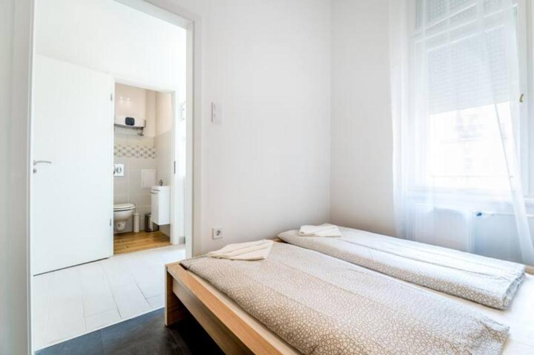 Hi-Bp Sunny Home Apartments In The Heart Of Budapest Luaran gambar