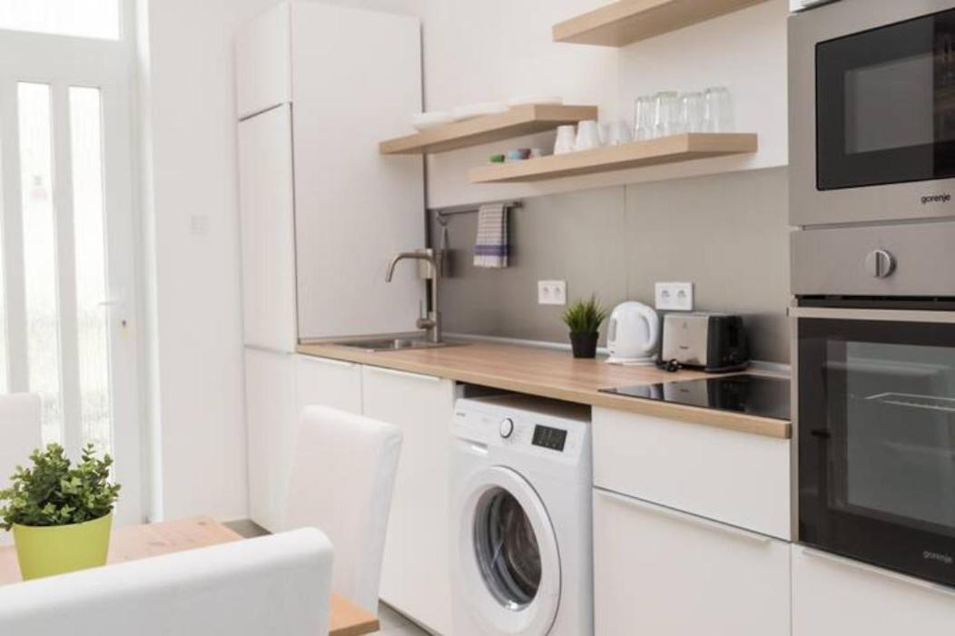 Hi-Bp Sunny Home Apartments In The Heart Of Budapest Luaran gambar