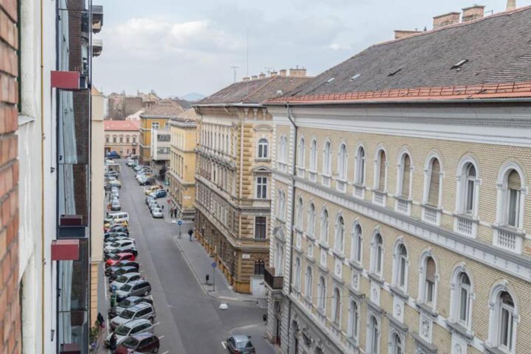 Hi-Bp Sunny Home Apartments In The Heart Of Budapest Luaran gambar