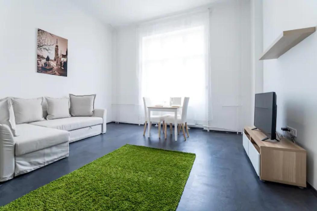Hi-Bp Sunny Home Apartments In The Heart Of Budapest Luaran gambar