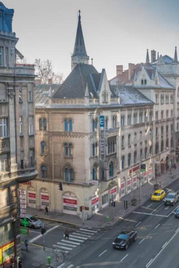 Hi-Bp Sunny Home Apartments In The Heart Of Budapest Luaran gambar