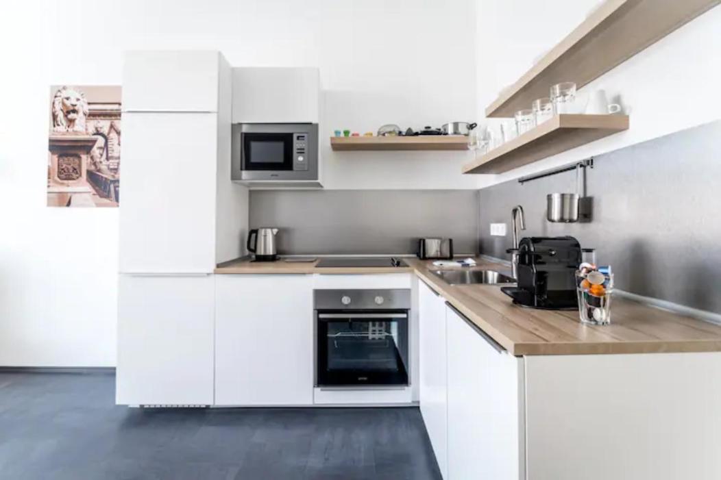 Hi-Bp Sunny Home Apartments In The Heart Of Budapest Luaran gambar